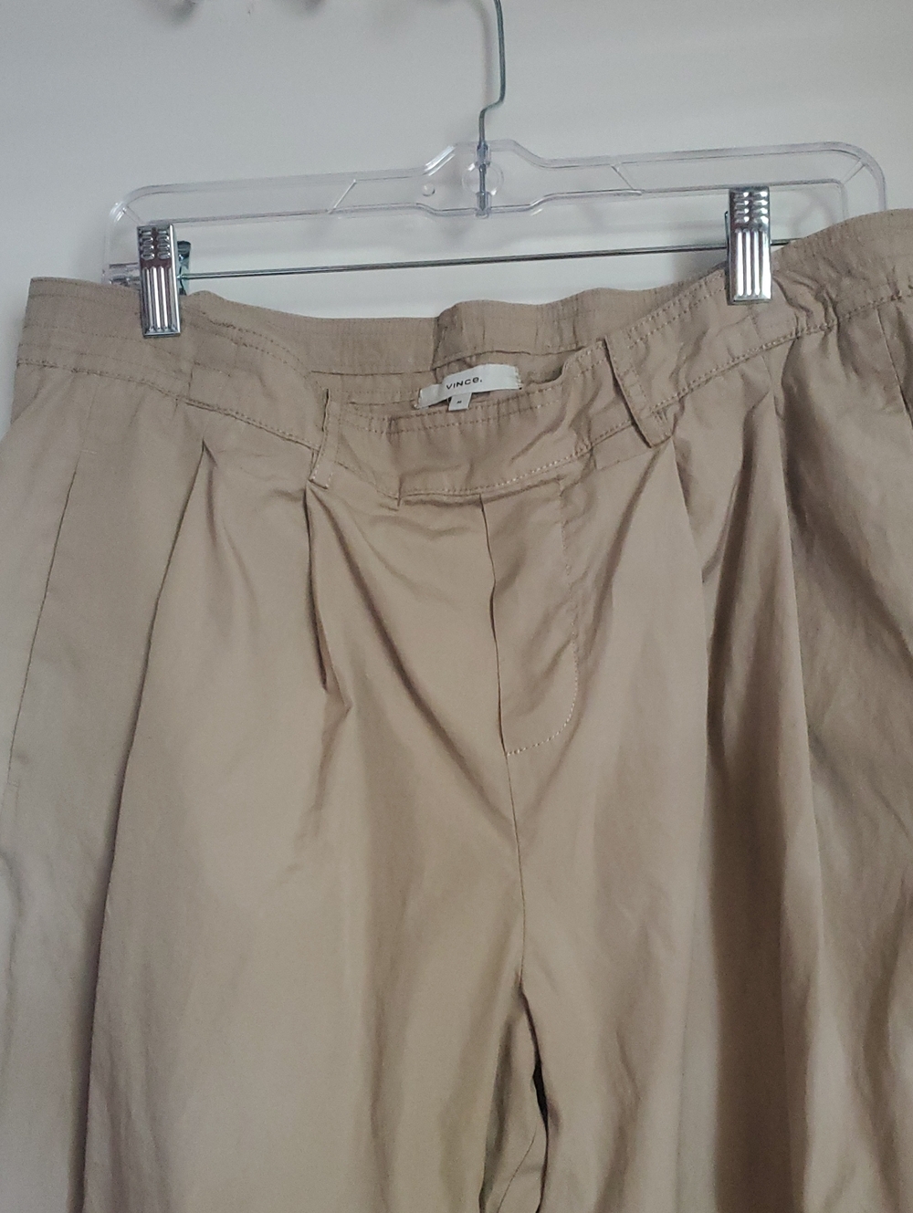 Vince Lsdies Pleated Chino Pants — Khaki